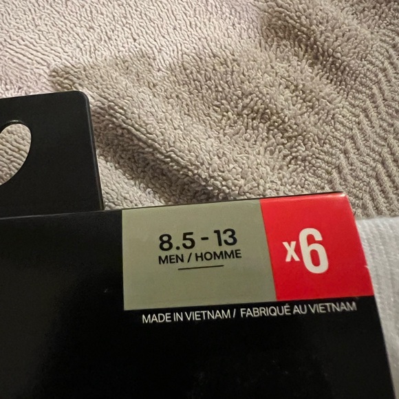 New 6 Under Armour Mens Socks - Picture 2 of 14